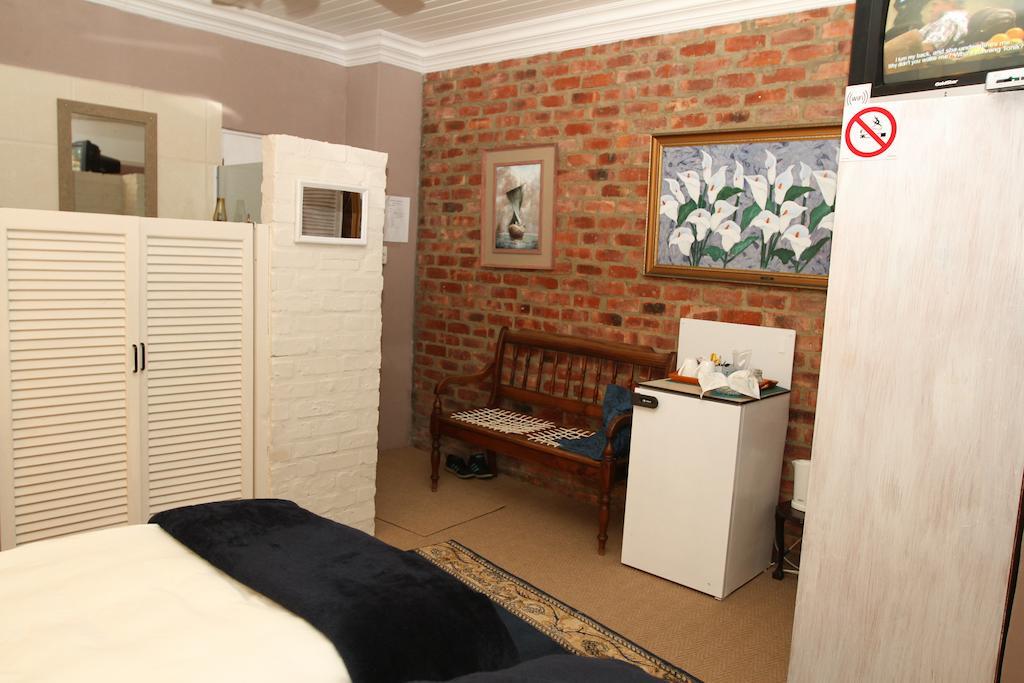 Oceanview Guesthouse Struisbaai Exterior foto