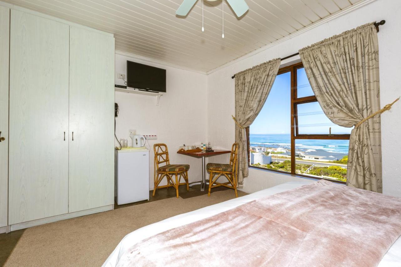 Oceanview Guesthouse Struisbaai Exterior foto